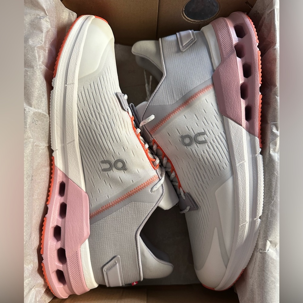 On Cloudnova Flux - Undyed White Zephyr - Size 11 Women’s - good condition!